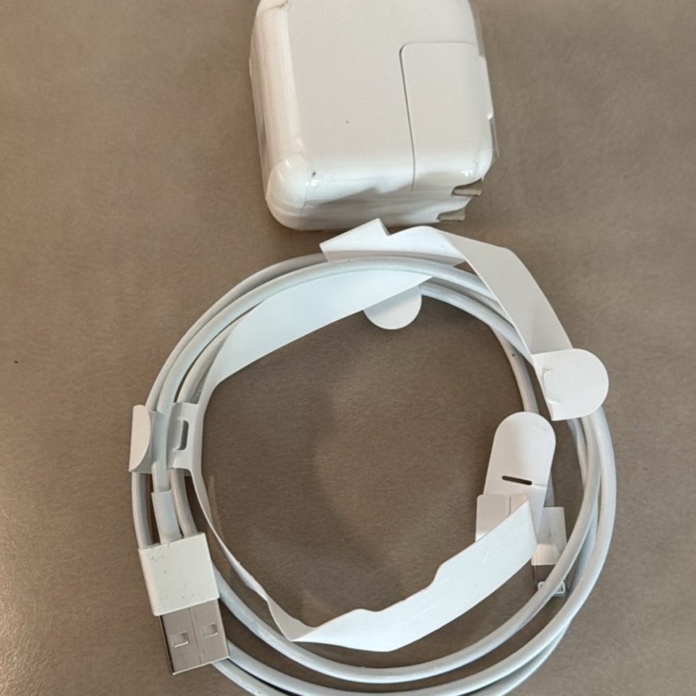 Apple Charger & Cable FINAL PRICE ‼️